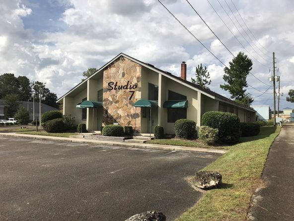 Office For Lease: 7220 W University Avenue, Gainesville, FL 32607